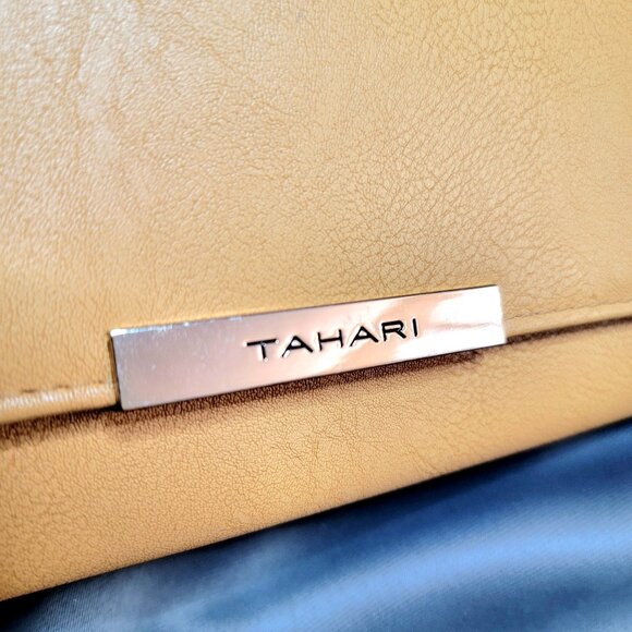 Tahari Mustard Yellow Clutch Wallet, Like New, Great Condition - Picture 3 of 8